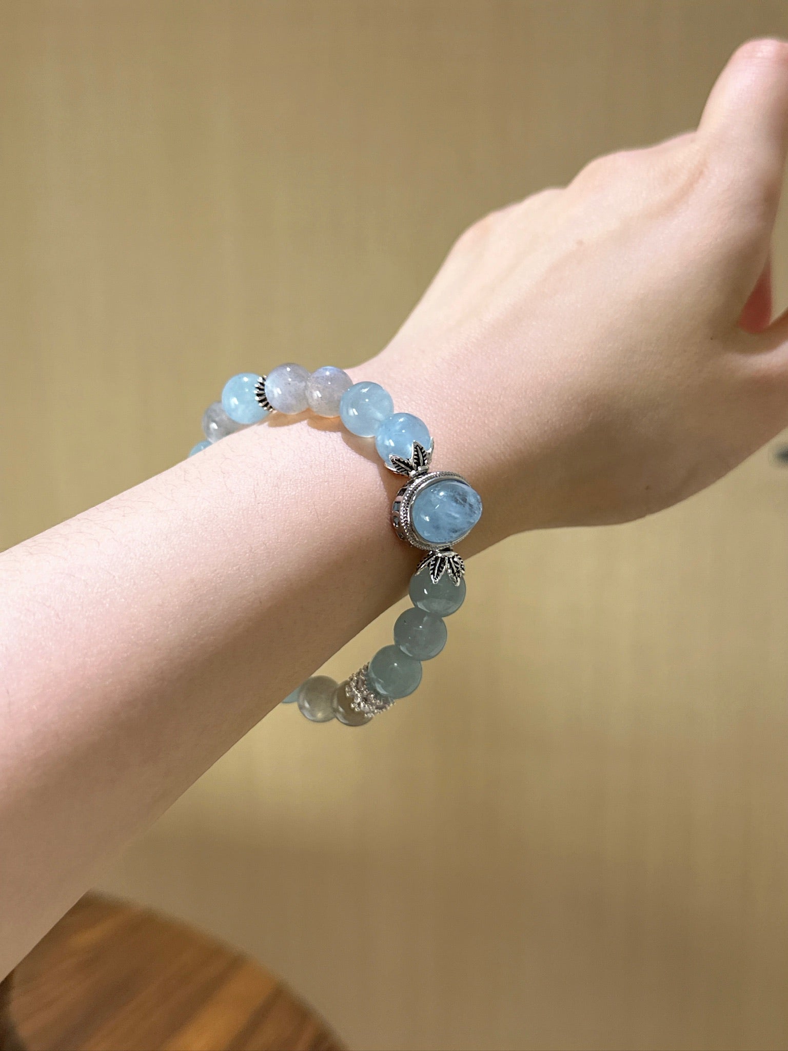▫️▪️ Aquamarine Grey Moonlight Box Bracelet